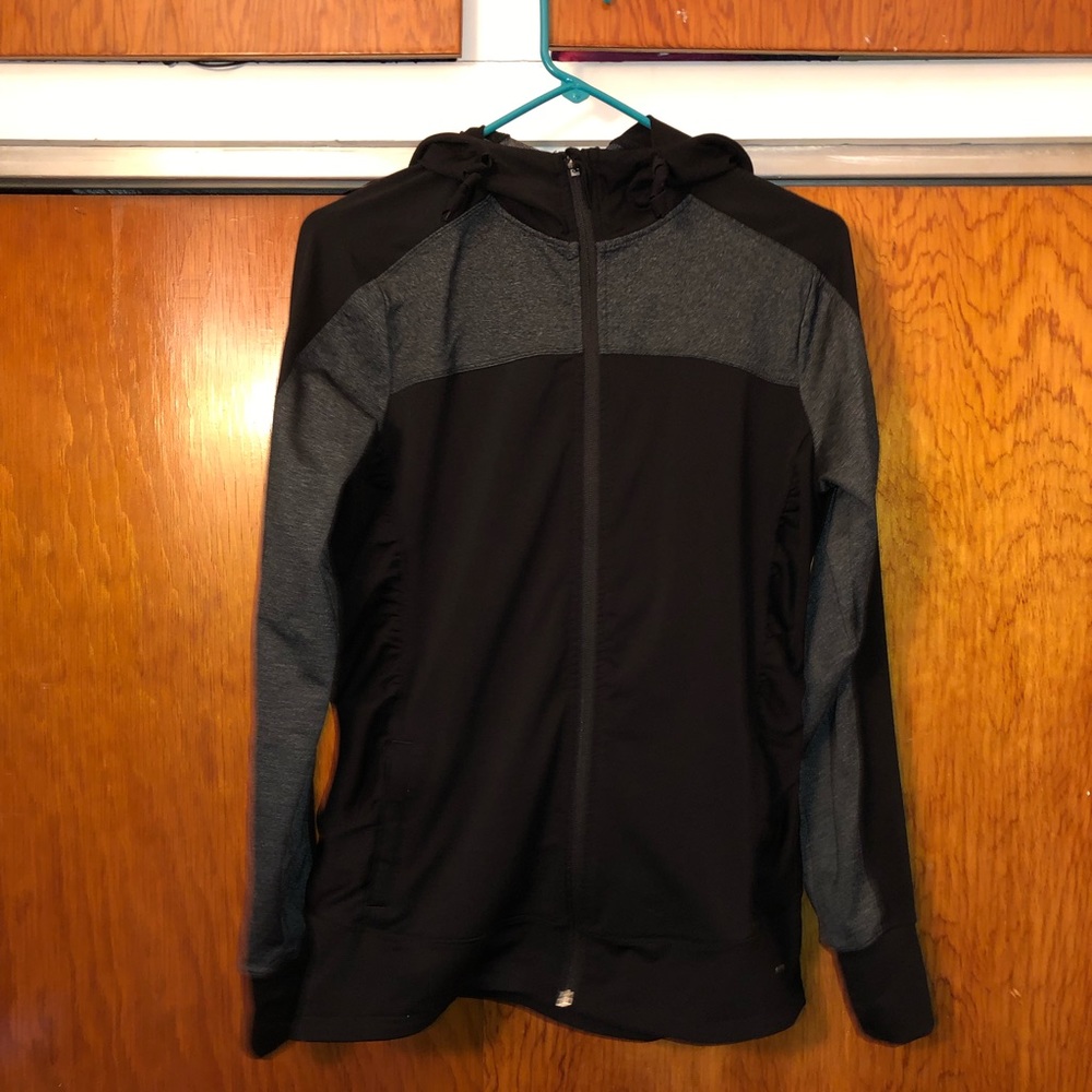 Heavy active wear zip worn 1x